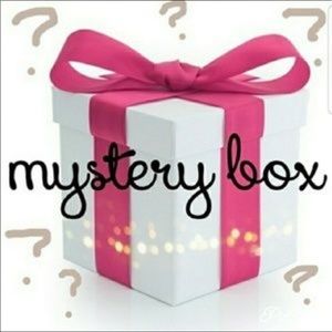 COPY - COPY - COPY - COPY - Lularoe Mystery box mix of sizes and styles